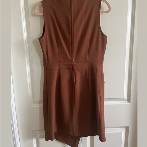 Women's Sleeveless Cowl Drape dress - Picture 2 of 8